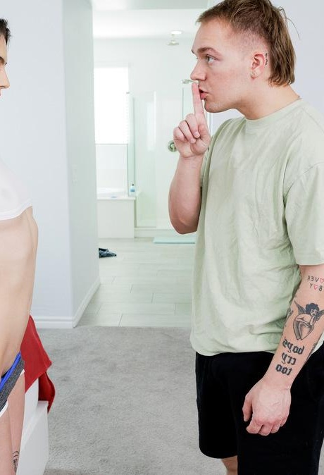 Извращенный кузен заставляет меня мокнуть фото 5