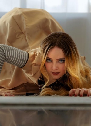 Блондиночка куколка тоже член семьи фото 7