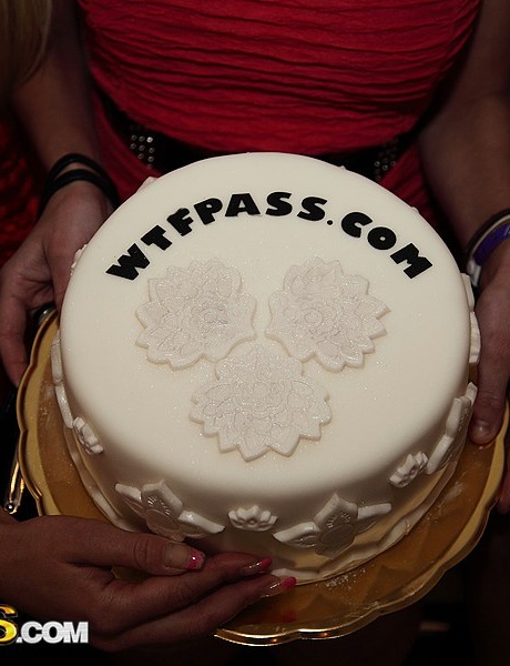 Студенты колледжа становятся дикими и сумасшедшими, экспериментируя с групповым сексом 2