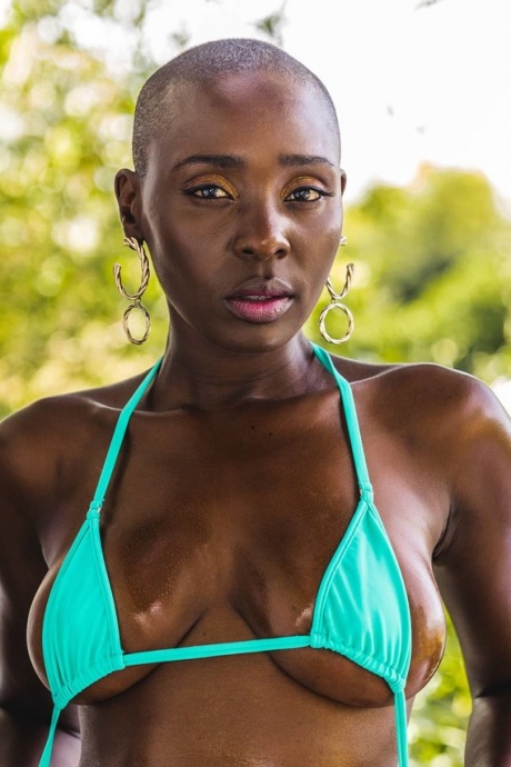 Примерочная Зааваади 4