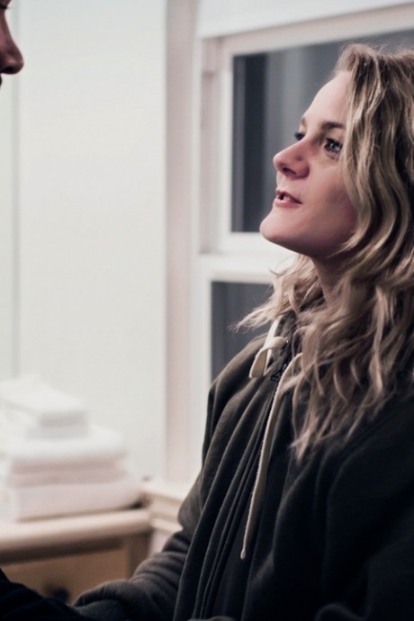 Белокурая цыпочка Лизи Свит и ее шурин занимаются грубым сексом 2