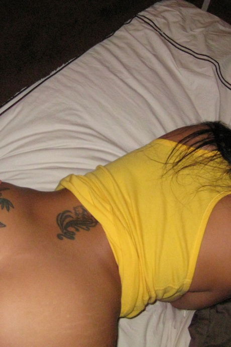 Горячая латиноамериканка Рэйлин отсасывает и трахается со своим парнем в домашнем секс-видео от первого лица 10