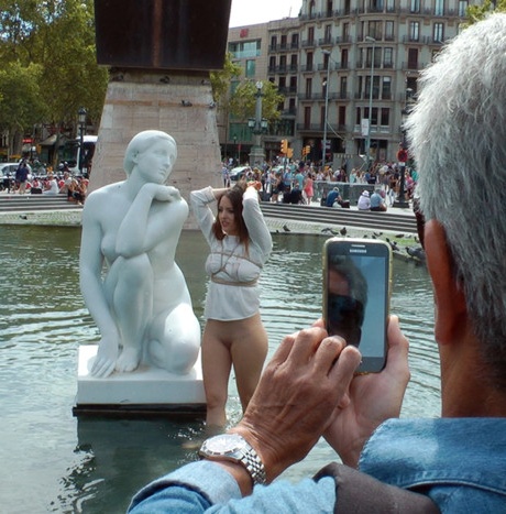 Нати Меллоу унижают публично, прежде чем ее тоже подвергают групповухе 2