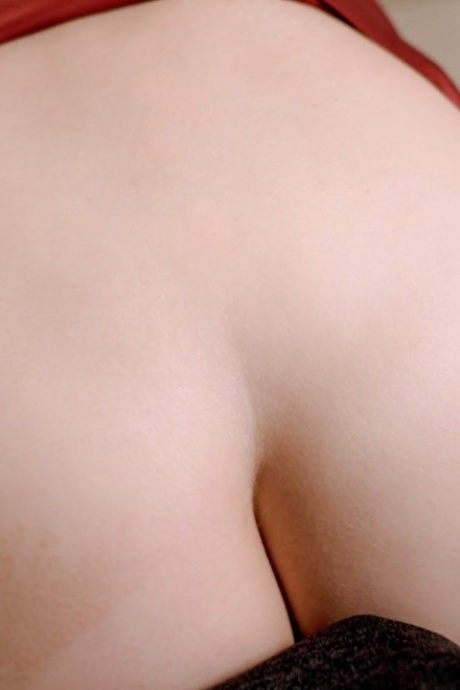 Грязная блондинка британка Кори Чейз поддерживает зияющий анус после анального секса от первого лица 2