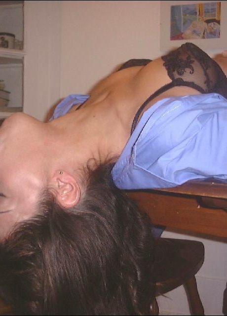 Бывшая девушка получает сперму на лицо после того, как соблазнила бывшего любовника в черных чулках 15