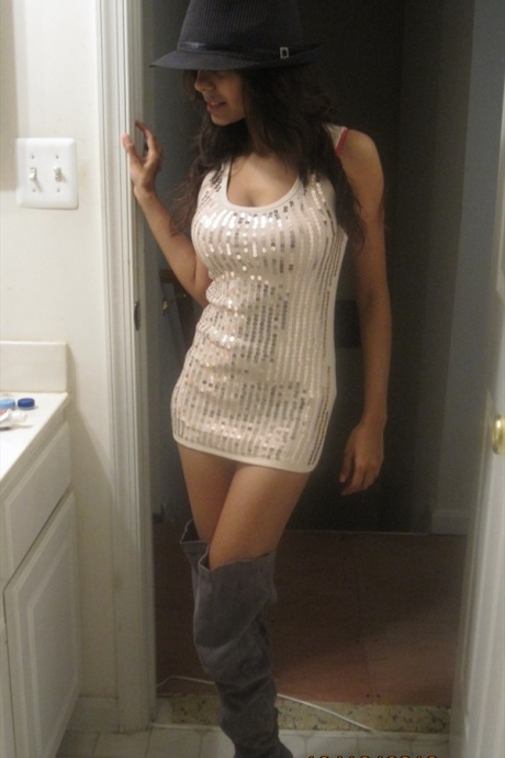 Индийские женские сказки никаких селфи в обнаженном виде в зеркале ванной 7