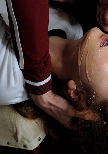 Японской милашке нужно подрочить после орального секса 13