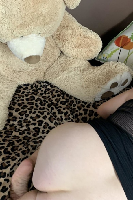 Сексуальная толстушки постарше Nebbw капает спермой со своего подбородка во время действия от первого лица 14